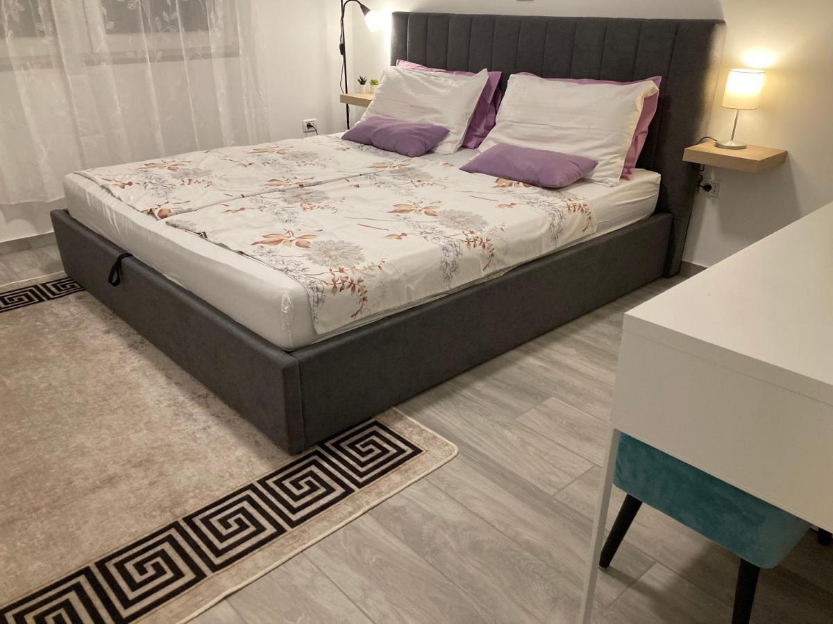Apartments Bonvenon2Center Πούλα Εξωτερικό φωτογραφία